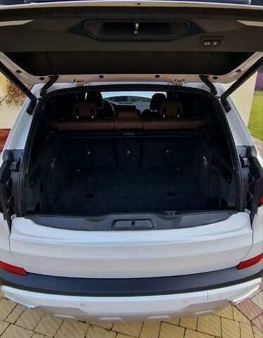 Белый БМВ Х5, объемом двигателя 3 л и пробегом 31 тыс. км за 72500 $, фото 8 на Automoto.ua