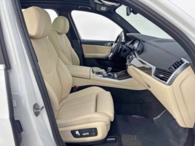 Белый БМВ Х5, объемом двигателя 3 л и пробегом 16 тыс. км за 45500 $, фото 10 на Automoto.ua