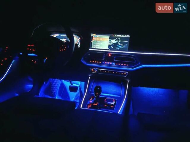 Білий БМВ Х5, об'ємом двигуна 3 л та пробігом 2 тис. км за 88333 $, фото 33 на Automoto.ua