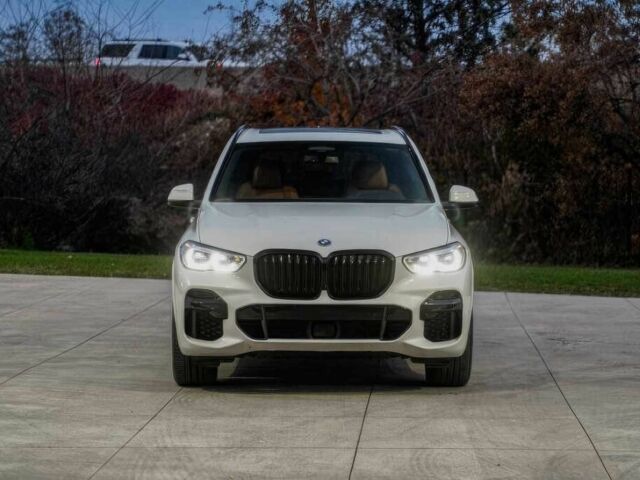 Белый БМВ Х5, объемом двигателя 3 л и пробегом 28 тыс. км за 43600 $, фото 1 на Automoto.ua