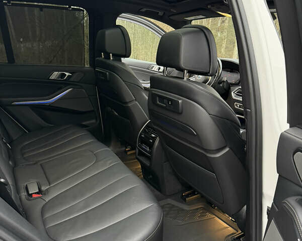 Білий БМВ Х5, об'ємом двигуна 3 л та пробігом 92 тис. км за 72000 $, фото 9 на Automoto.ua