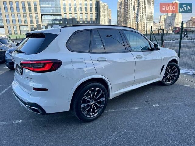 Белый БМВ Х5, объемом двигателя 3 л и пробегом 72 тыс. км за 67900 $, фото 3 на Automoto.ua