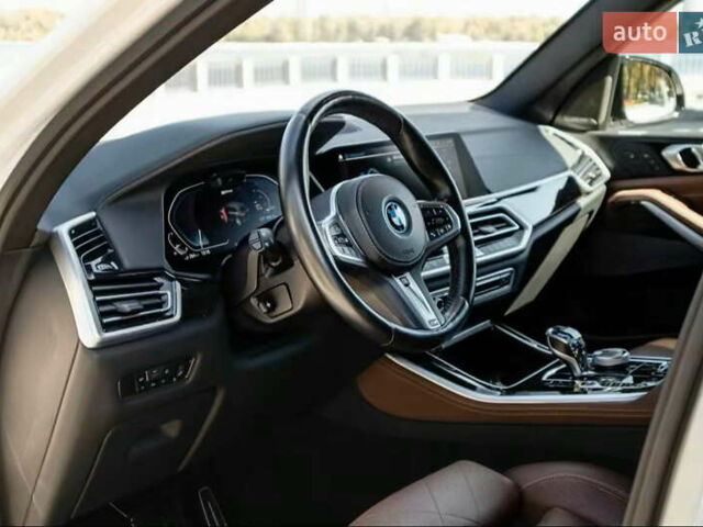 Белый БМВ Х5, объемом двигателя 3 л и пробегом 63 тыс. км за 69900 $, фото 14 на Automoto.ua