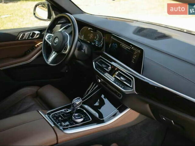 Белый БМВ Х5, объемом двигателя 3 л и пробегом 63 тыс. км за 69900 $, фото 28 на Automoto.ua