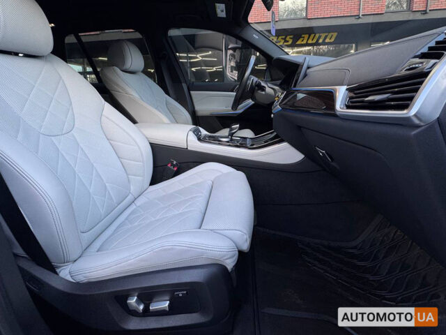 Белый БМВ Х5, объемом двигателя 3 л и пробегом 17 тыс. км за 72000 $, фото 17 на Automoto.ua