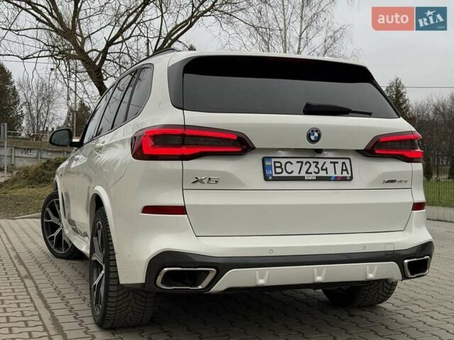 Білий БМВ Х5, об'ємом двигуна 3 л та пробігом 39 тис. км за 71000 $, фото 8 на Automoto.ua