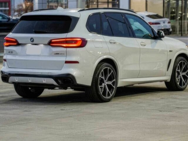 Белый БМВ Х5, объемом двигателя 3 л и пробегом 28 тыс. км за 43600 $, фото 5 на Automoto.ua