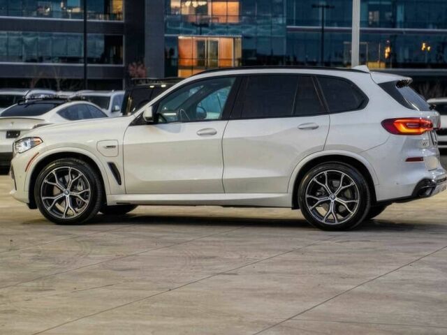 Белый БМВ Х5, объемом двигателя 3 л и пробегом 28 тыс. км за 43600 $, фото 4 на Automoto.ua