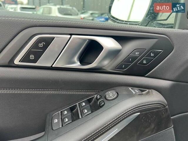 Белый БМВ Х5, объемом двигателя 3 л и пробегом 44 тыс. км за 66290 $, фото 15 на Automoto.ua