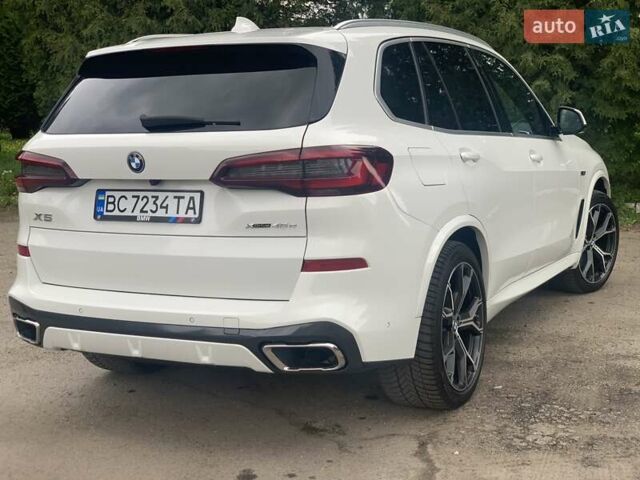 Белый БМВ Х5, объемом двигателя 3 л и пробегом 34 тыс. км за 78900 $, фото 18 на Automoto.ua