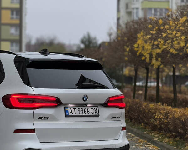 Білий БМВ Х5, об'ємом двигуна 2.99 л та пробігом 20 тис. км за 88999 $, фото 28 на Automoto.ua