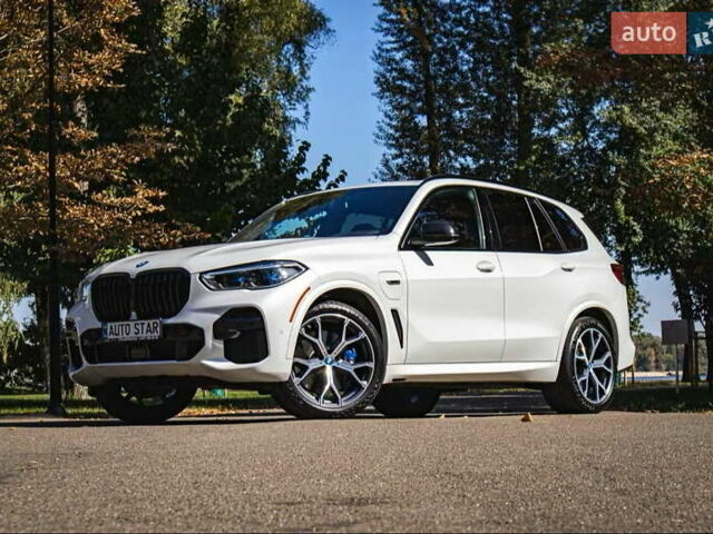 Белый БМВ Х5, объемом двигателя 3 л и пробегом 63 тыс. км за 74900 $, фото 10 на Automoto.ua