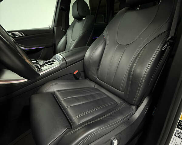 Белый БМВ Х5, объемом двигателя 3 л и пробегом 43 тыс. км за 62500 $, фото 19 на Automoto.ua