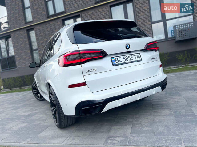 Білий БМВ Х5, об'ємом двигуна 3 л та пробігом 15 тис. км за 68100 $, фото 25 на Automoto.ua