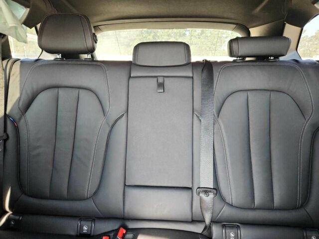 Белый БМВ Х5, объемом двигателя 3 л и пробегом 51 тыс. км за 23000 $, фото 6 на Automoto.ua