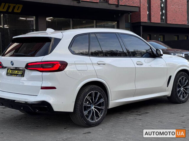 Белый БМВ Х5, объемом двигателя 3 л и пробегом 17 тыс. км за 72000 $, фото 5 на Automoto.ua