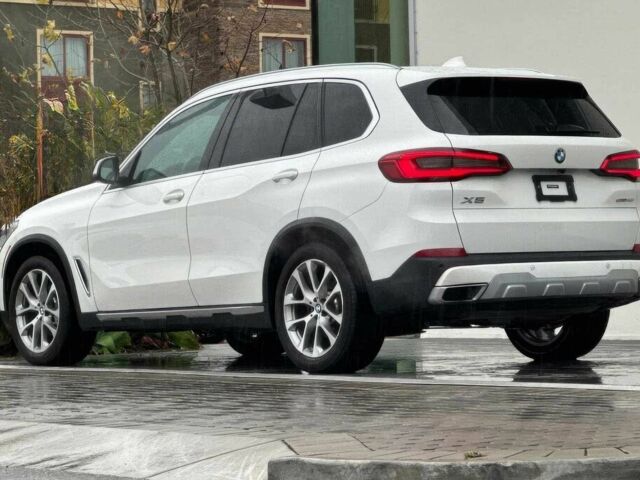 Белый БМВ Х5, объемом двигателя 3 л и пробегом 23 тыс. км за 25000 $, фото 6 на Automoto.ua
