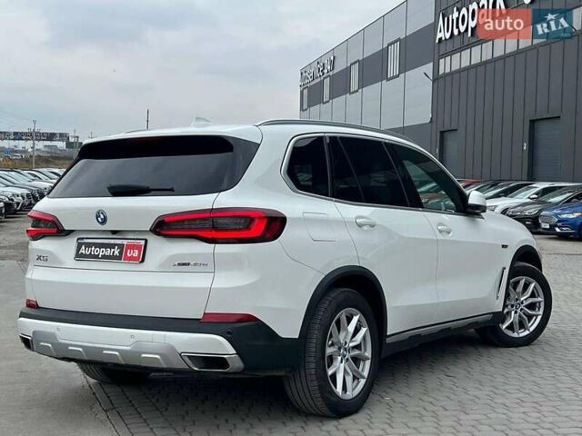 Белый БМВ Х5, объемом двигателя 3 л и пробегом 44 тыс. км за 66290 $, фото 8 на Automoto.ua