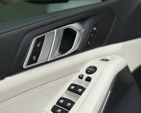 Білий БМВ Х5, об'ємом двигуна 2.99 л та пробігом 20 тис. км за 88999 $, фото 35 на Automoto.ua