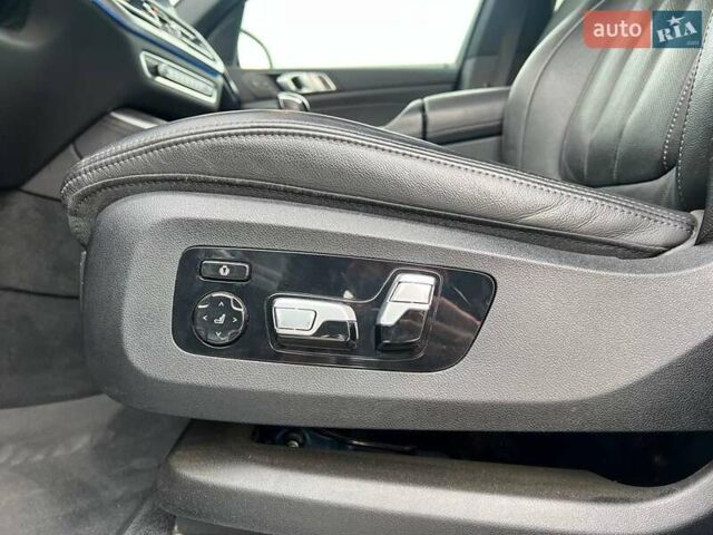 Белый БМВ Х5, объемом двигателя 3 л и пробегом 44 тыс. км за 66290 $, фото 18 на Automoto.ua