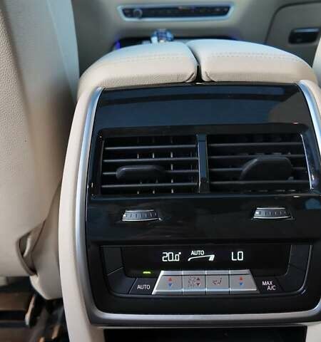 Белый БМВ Х5, объемом двигателя 3 л и пробегом 17 тыс. км за 64900 $, фото 11 на Automoto.ua