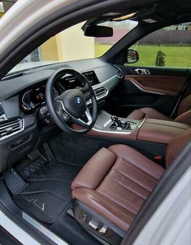 Белый БМВ Х5, объемом двигателя 3 л и пробегом 31 тыс. км за 72500 $, фото 23 на Automoto.ua