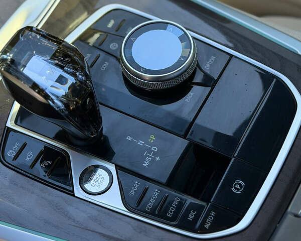 Белый БМВ Х5, объемом двигателя 3 л и пробегом 48 тыс. км за 65500 $, фото 12 на Automoto.ua