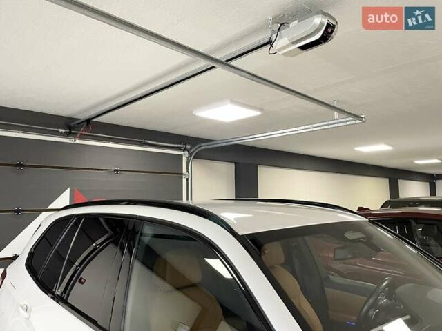 Белый БМВ Х5, объемом двигателя 2.99 л и пробегом 114 тыс. км за 68700 $, фото 77 на Automoto.ua