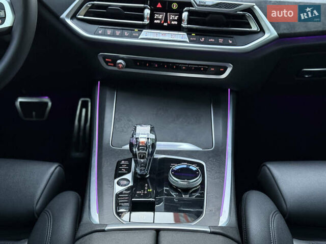 Белый БМВ Х5, объемом двигателя 3 л и пробегом 90 тыс. км за 69000 $, фото 70 на Automoto.ua