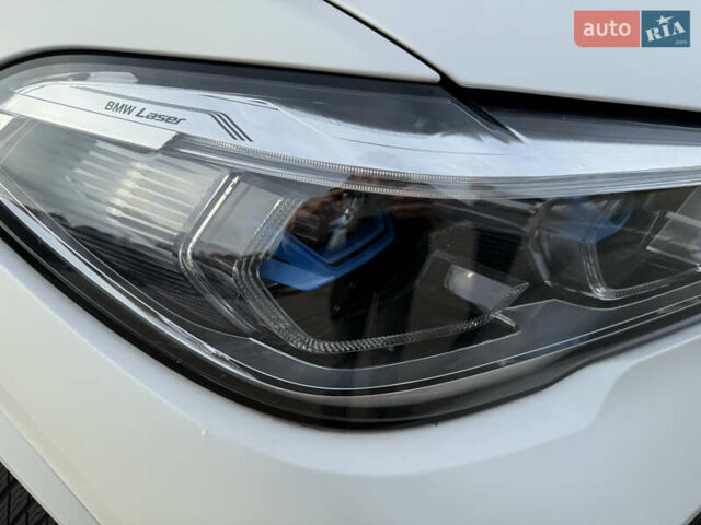 Белый БМВ Х5, объемом двигателя 3 л и пробегом 53 тыс. км за 88000 $, фото 12 на Automoto.ua