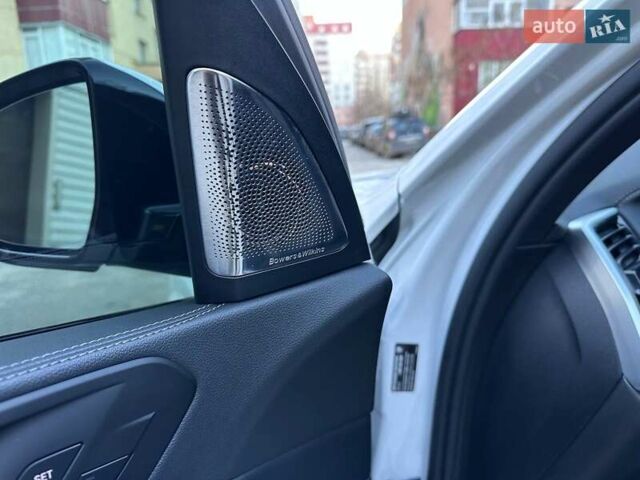 Білий БМВ Х5, об'ємом двигуна 3 л та пробігом 40 тис. км за 75000 $, фото 21 на Automoto.ua