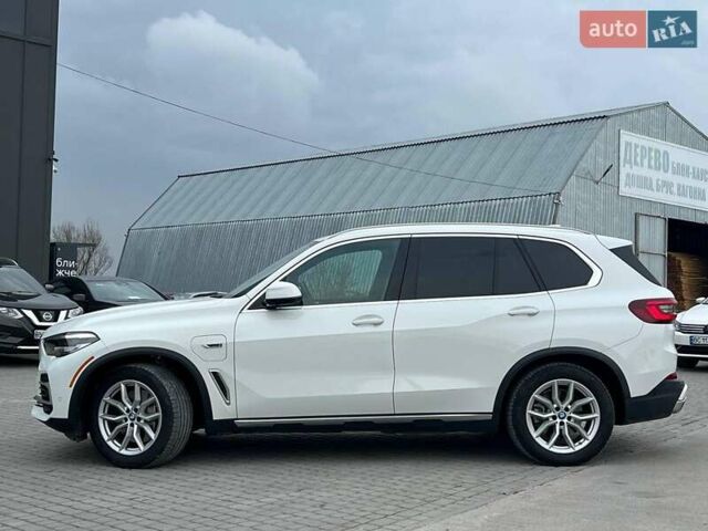 Белый БМВ Х5, объемом двигателя 3 л и пробегом 44 тыс. км за 66290 $, фото 4 на Automoto.ua