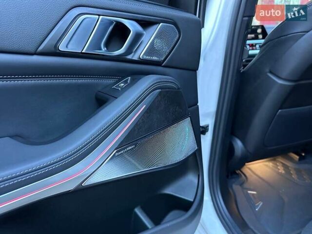 Білий БМВ Х5, об'ємом двигуна 3 л та пробігом 40 тис. км за 75000 $, фото 35 на Automoto.ua