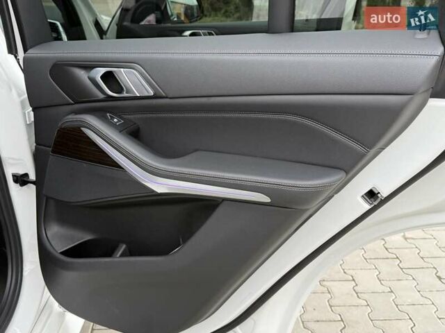 Білий БМВ Х5, об'ємом двигуна 3 л та пробігом 39 тис. км за 71000 $, фото 34 на Automoto.ua
