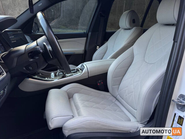 Белый БМВ Х5, объемом двигателя 3 л и пробегом 17 тыс. км за 72000 $, фото 9 на Automoto.ua