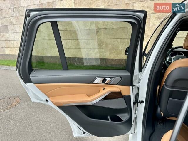 Белый БМВ Х5, объемом двигателя 2.99 л и пробегом 60 тыс. км за 96800 $, фото 80 на Automoto.ua