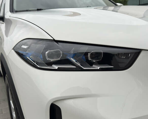 Белый БМВ Х5, объемом двигателя 2.99 л и пробегом 39 тыс. км за 94000 $, фото 1 на Automoto.ua