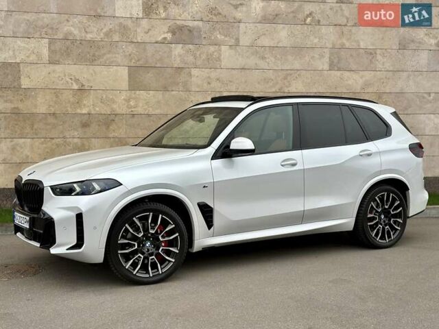 Белый БМВ Х5, объемом двигателя 2.99 л и пробегом 60 тыс. км за 96800 $, фото 1 на Automoto.ua