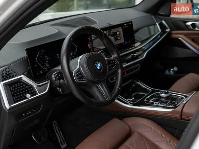 БМВ Х5 2023 в Тернополе на Automoto.ua Белый БМВ Х5, объемом двигателя 2.99 л и пробегом 66 тыс. км за 95000 $, фото 13 на Automoto.ua