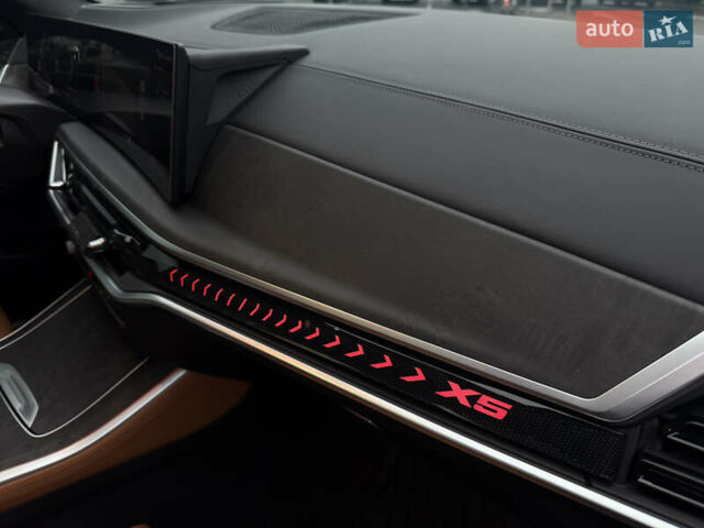 Белый БМВ Х5, объемом двигателя 3 л и пробегом 40 тыс. км за 99900 $, фото 35 на Automoto.ua