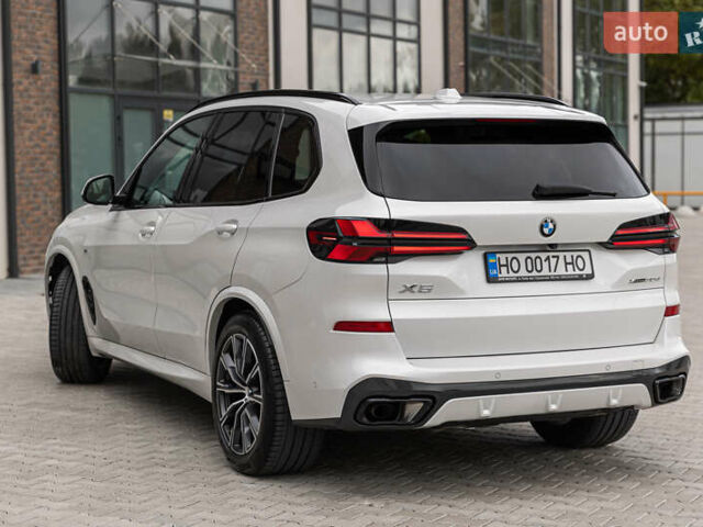 БМВ Х5 2023 в Тернополе на Automoto.ua Белый БМВ Х5, объемом двигателя 2.99 л и пробегом 66 тыс. км за 95000 $, фото 21 на Automoto.ua
