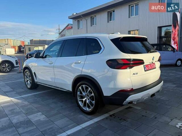 Белый БМВ Х5, объемом двигателя 3 л и пробегом 17 тыс. км за 84400 $, фото 5 на Automoto.ua