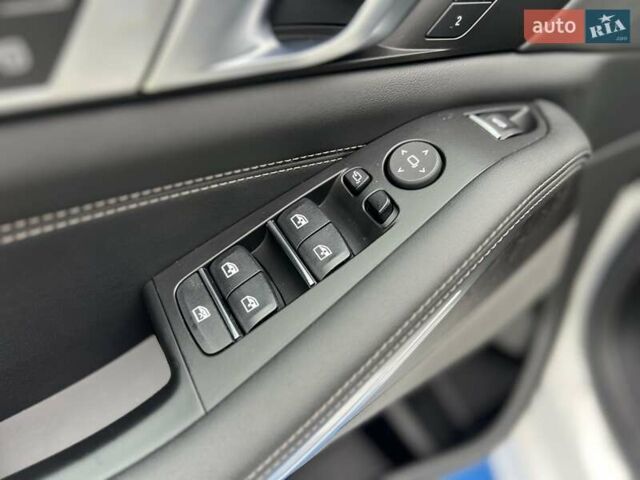 Белый БМВ Х5, объемом двигателя 3 л и пробегом 52 тыс. км за 79999 $, фото 32 на Automoto.ua