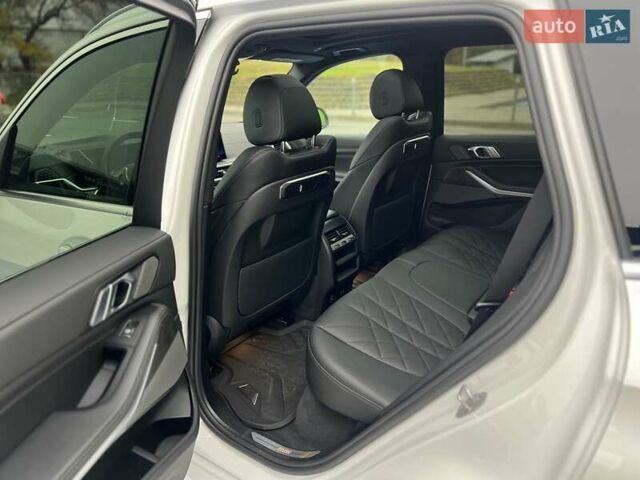 Белый БМВ Х5, объемом двигателя 3 л и пробегом 52 тыс. км за 79999 $, фото 58 на Automoto.ua