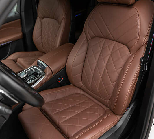 БМВ Х5 2023 в Тернополе на Automoto.ua Белый БМВ Х5, объемом двигателя 2.99 л и пробегом 66 тыс. км за 95000 $, фото 15 на Automoto.ua