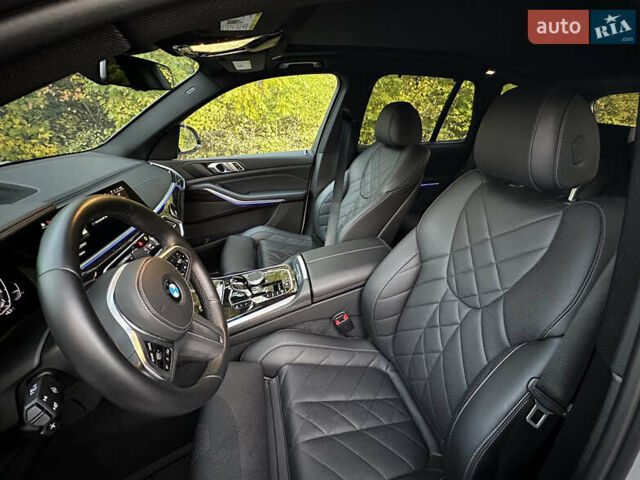 Белый БМВ Х5, объемом двигателя 3 л и пробегом 62 тыс. км за 67990 $, фото 6 на Automoto.ua