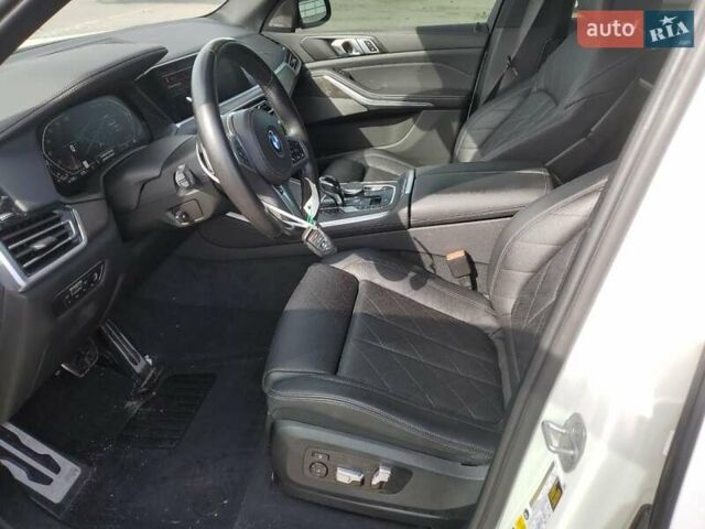 Белый БМВ Х5, объемом двигателя 3 л и пробегом 55 тыс. км за 30000 $, фото 6 на Automoto.ua