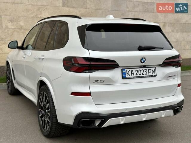 Белый БМВ Х5, объемом двигателя 2.99 л и пробегом 60 тыс. км за 96800 $, фото 30 на Automoto.ua