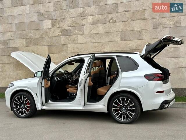 Белый БМВ Х5, объемом двигателя 2.99 л и пробегом 60 тыс. км за 96800 $, фото 24 на Automoto.ua