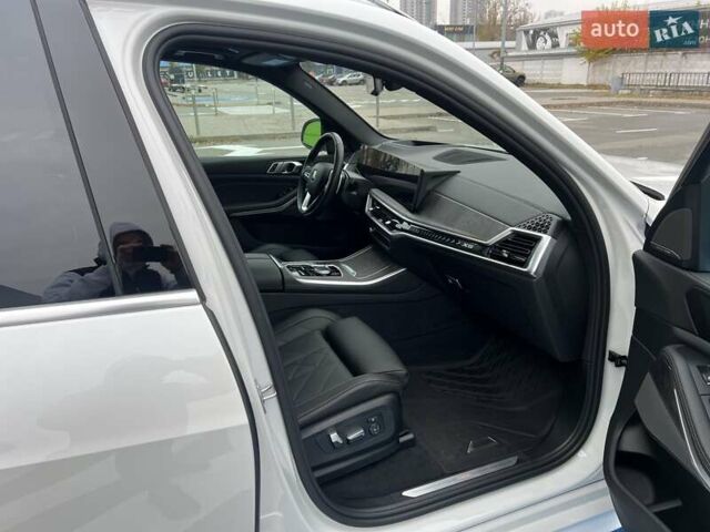 Белый БМВ Х5, объемом двигателя 3 л и пробегом 52 тыс. км за 79999 $, фото 54 на Automoto.ua